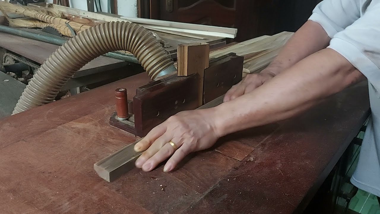 Bàn Thờ Ông Địa Tìm Hiểu Về Nghệ Thuật Tôn Kính Linh Hồn Tổ Tiên 2 Bàn Thờ Ông Địa Tìm Hiểu Về Nghệ Thuật Tôn Kính Linh Hồn Tổ Tiên